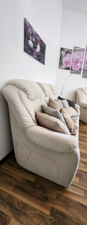 Apartment Zentrum Orchidee, 5min Vom Hbf, Düsseldorf Messe Und Flughafen 35 Min
