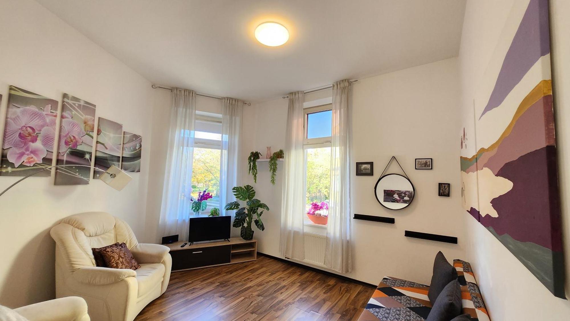 Zentrum Orchidee, 5min Vom Hbf, Düsseldorf Messe Und Flughafen 35 Min Apartment Duisburg